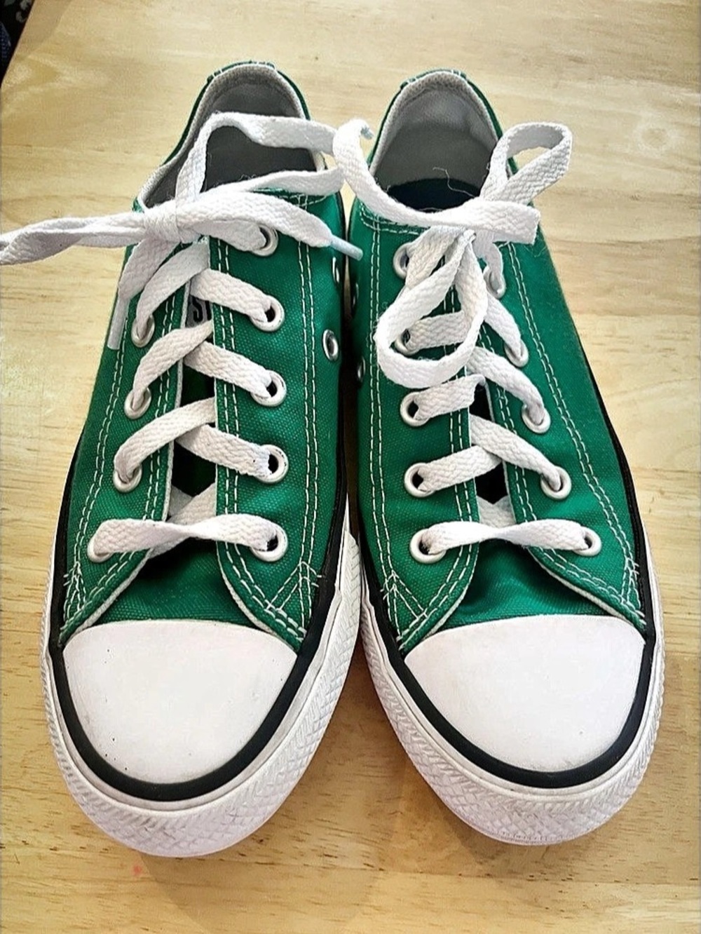 Converse Youth Chuck Taylor All Star Low Top Green & White US 13 Kids